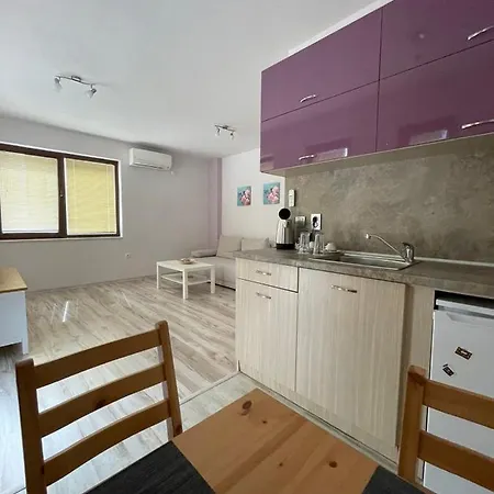 “недев” Апартамент *